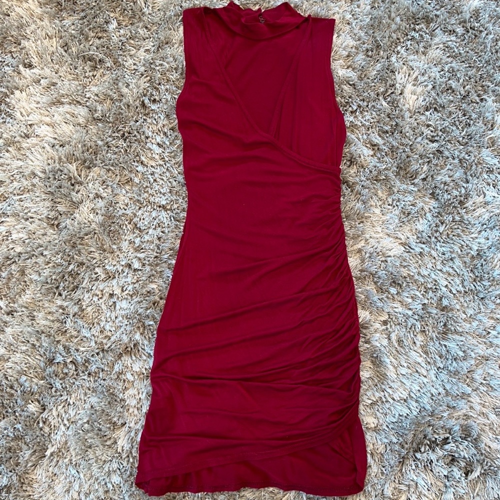 PrettyLittleThing Maroon Ruched Bodycon Dress